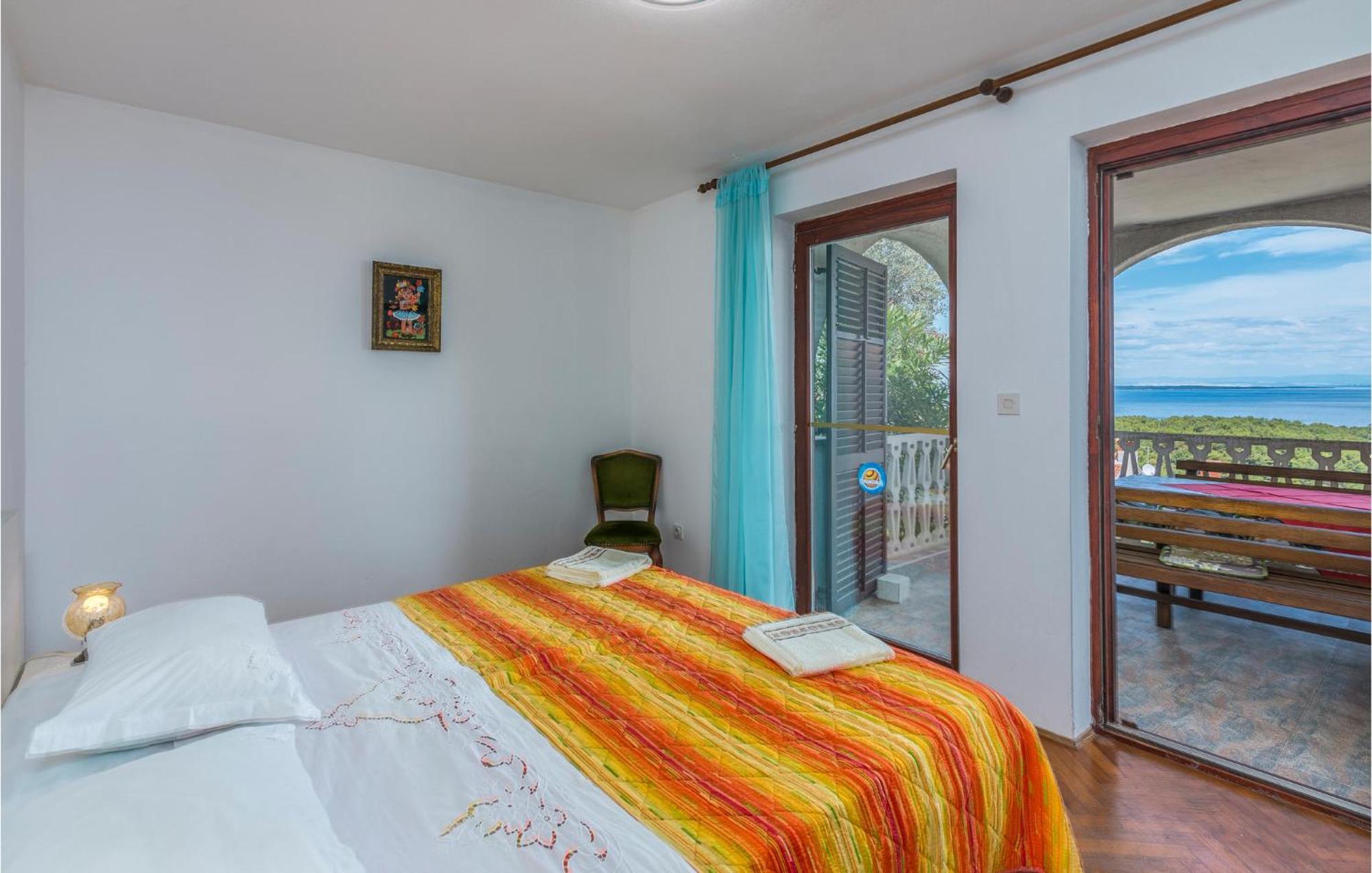 Lovely Apartment In Mali Losinj With Kitchen Extérieur photo